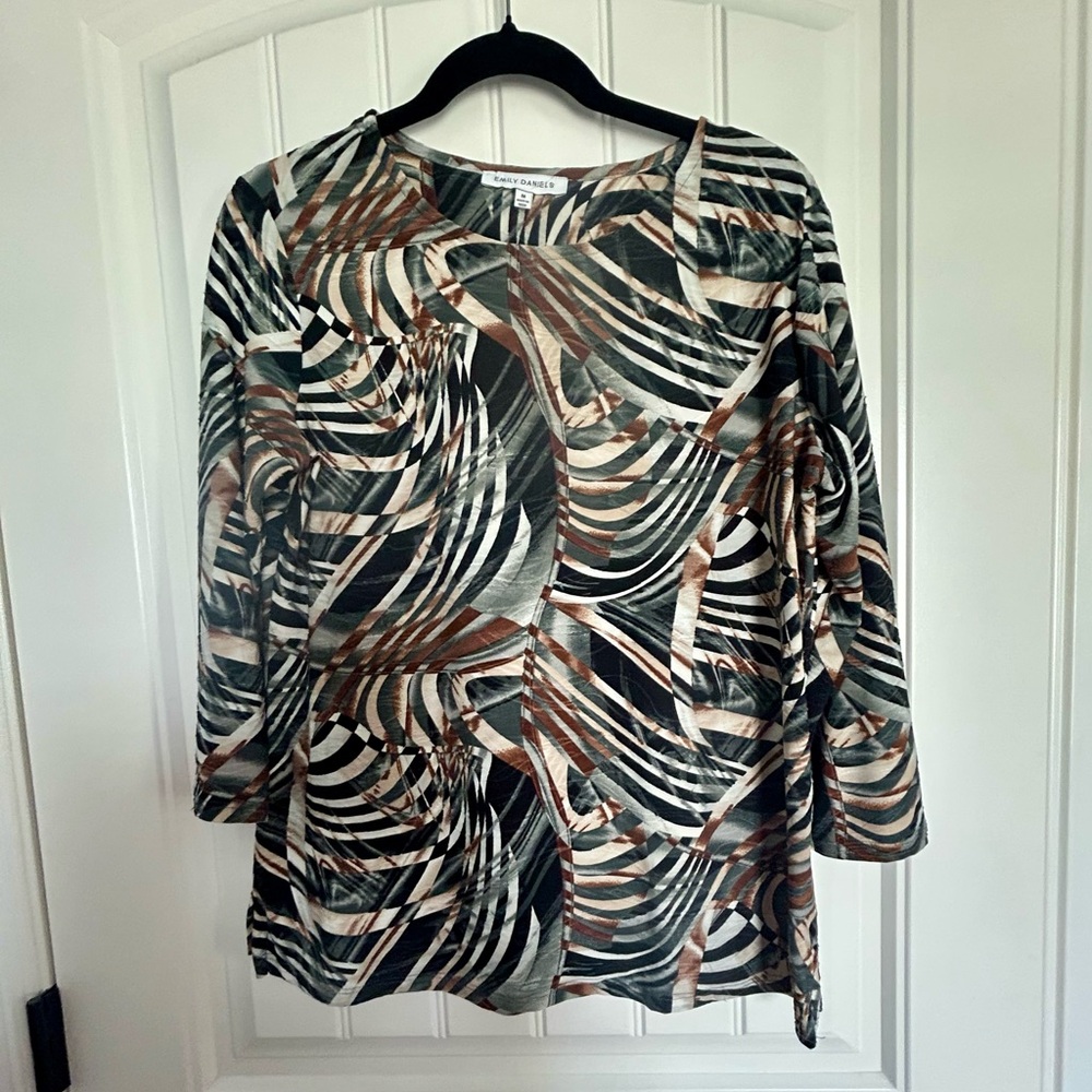 Tunic Top in Black, Cream & Brown scoop neck